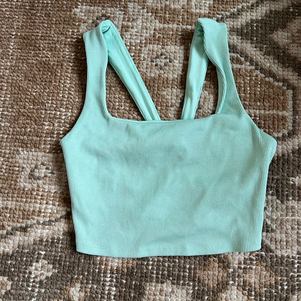 Size small ALO yoga